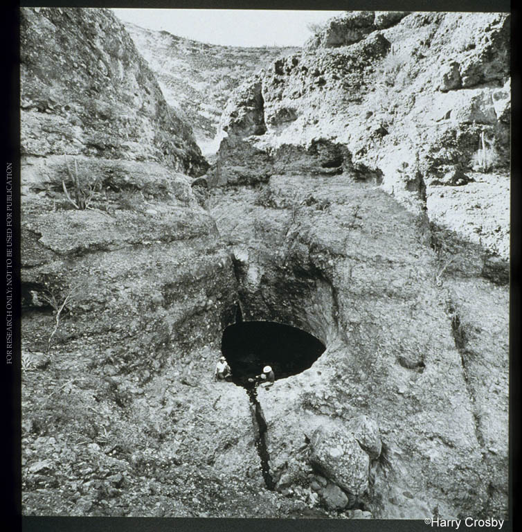 Great Tinaja in Arroyo del Parral, 1971