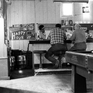 People\'s Bar Delano CA 1966 / Photo by Mark Jonathan Harris